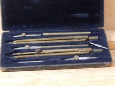 Antiker Zirkelkasten E.O. Richter & Co. Chemnitz DDR die Zirkel sind aus Messing
