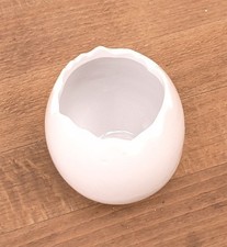 Kleine Tisch-Vasen in Eiform