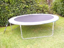 Trampolin,  Durchmesser: 3 Meter, Federn rostfrei, Sicherheitsnetz: unbenutzt