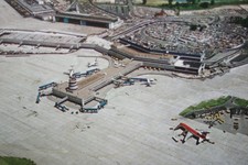 AK Airliner Postcard FLUGHAFEN DÜSSELDORF LTU TriStar