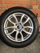 Satz Winterräder auf Alufelgen Original Kia Sportage 225/60 R17 99H Bridgestone