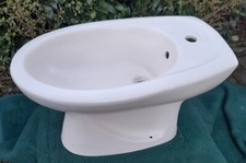 V&B, Villeroy und Boch, Serie Grangracia, Sanitär, Keramik, BIDET, Farbe Jasmin