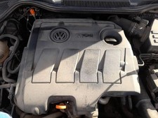 03L103925AR motorabdeckung