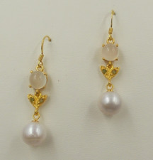 Mondstein, Saphir, Perle-