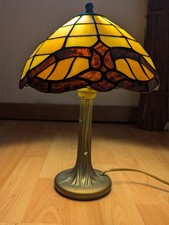 Tiffany Lampe, Messingsockel, Tisch- und Nachttischlampe, 37 cm hoch