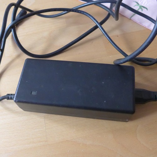Ladegerät mit ladekabel - ladegerät,