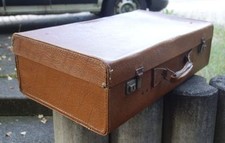 alter Koffer Dachbodenfund