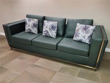 Stilvolles 3-Sitzer Ledersofa