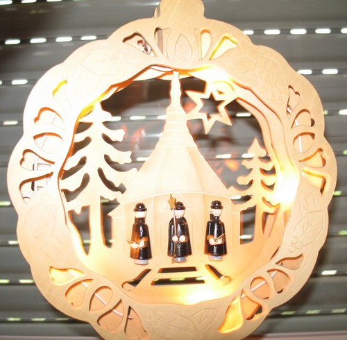 Holzkunst aus dem erzgebirge - aus,