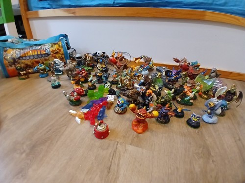 Große skylanders sammlung mit - skylanders-sammlung,