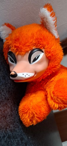 Plüschfuchs mit gummigesicht - plüschfuchs,