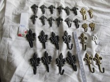 454) 28 Raffhaken, Zierhaken, Messing, Metall