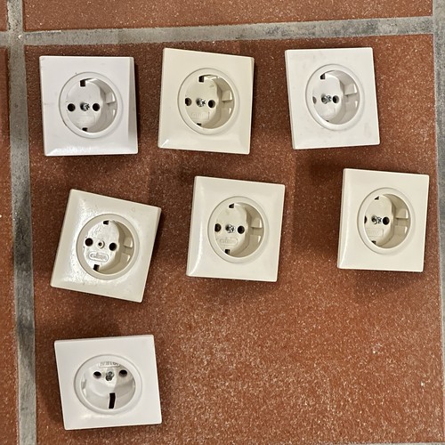 Gira steckdosen abdeckung - gira,