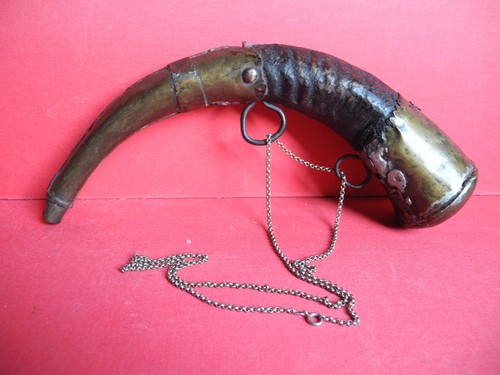 Pulverflasche antik aus