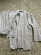 Karateanzug Junior/Basic Kwon ® Clubline 80-190 mit Gürtel für Kinder und Jugend