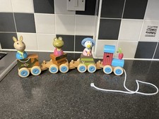 Orangenbaum Spielzeug Holz Peter Hase Nachzieh-Stapelzug mit Figuren