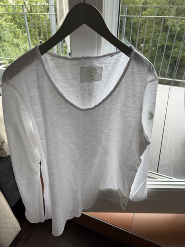 Adenauer longsleeve - &,