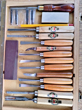 Schnitzwerkzeug teilweise Kirschenmarke siehe Bilder, mit Schärfsteinen