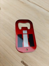 IHC rot schwarz weiß