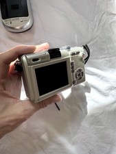 Olympus PEN E-PL1 Digitalkamera silber M.ZUIKO DIGITAL 14-42mm F3.5-5.6 