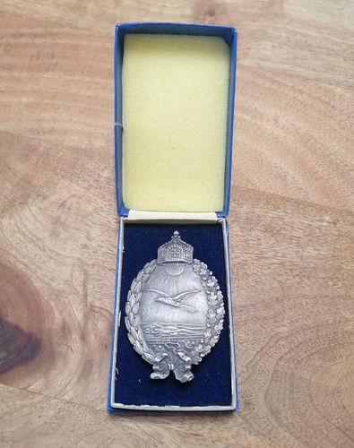 Militaria abzeichen orden - militaria,