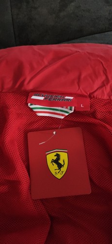 Scuderia ferrari regenjacke - ferrari,
