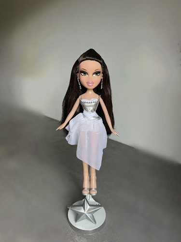 Bratz designed jetset katia - bratz,