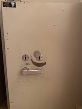 Safe / Tresor mit zwei Doppelbartschlösser - gebraucht