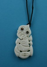 Maori Knochen Carving  Hei