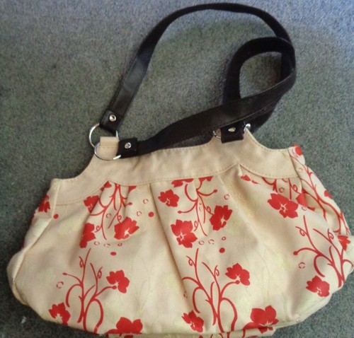 Tasche beige mit floralen