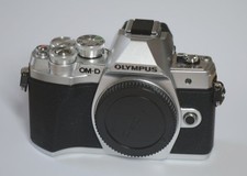 Olympus OM-D E-M10 Mark III