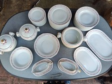 Geschirrset Service Porzellan