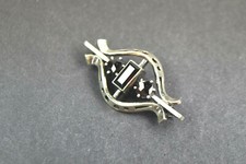 massive Silberbrosche , Silber 835 mit dunkelrotem Granat 1960 er Jahre Nachlass