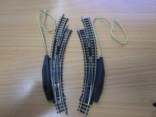 Minitrix elektr. Bogenweichen-Paar. 1xRechtsweiche, 1xLinksweiche, neuwertig