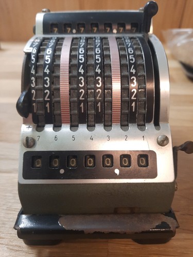 Resulta rechenmaschine antik - 7,