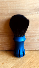 Blackland, Rasierpinsel