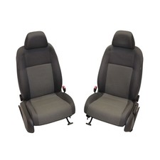 Sitze vorn heizbar Stoffsitze VW Golf V 5 türig Fahrersitz Beifahrersitz