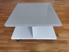 Couchtisch CT 18 aus der now!-Kollektion von hülsta mit Glasplatte in seidengrau