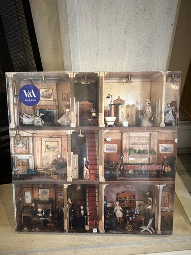 Amy miles dolls house - , miles'