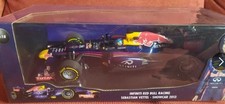 Formel 1 RB9 Sebastian Vettel Minichamps Modellauto 2013 1:18