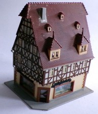(S1363) Spur H0 Faller 938 Fachwerkhaus mit Spielwarengeschäft