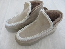 Neue super schöne Fell Boots