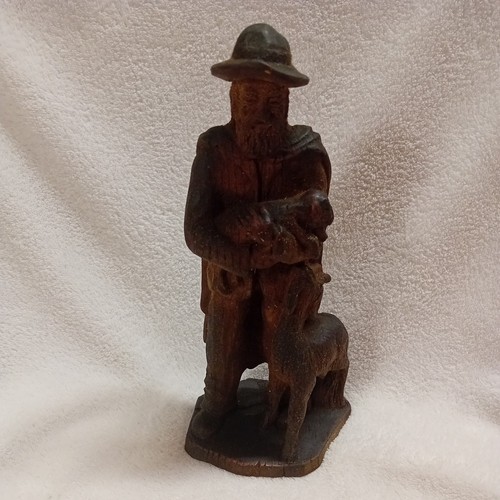Holzfigur schäfer mit lamm - schäfer,
