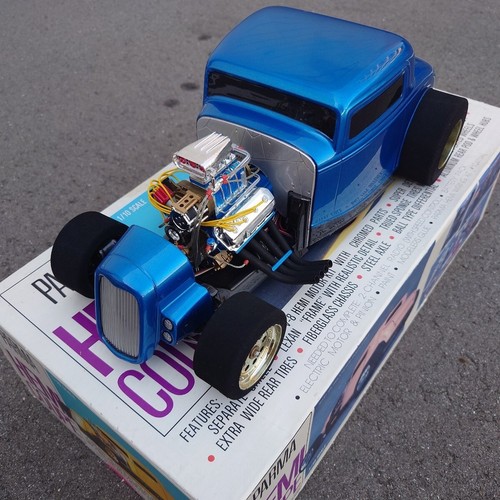 Hot wheels parma hemi coupe - parma,