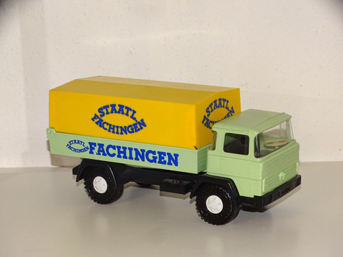 Wader großer lkw mercedes - wader,