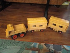 Fagus Holzspielzeug, Unimog mit 2 Zirkuswagen,selten