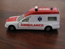 Krankenwagen Modell Siku 1931 Mercedes Benz Binz Ambulance A2002