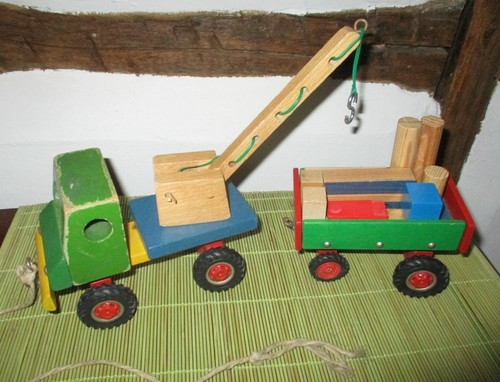 Altes holzspielzeug - altes,