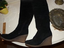 Keilabsatz Stiefel, schwarz