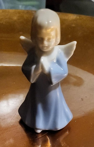 Engel hellblau klein zart